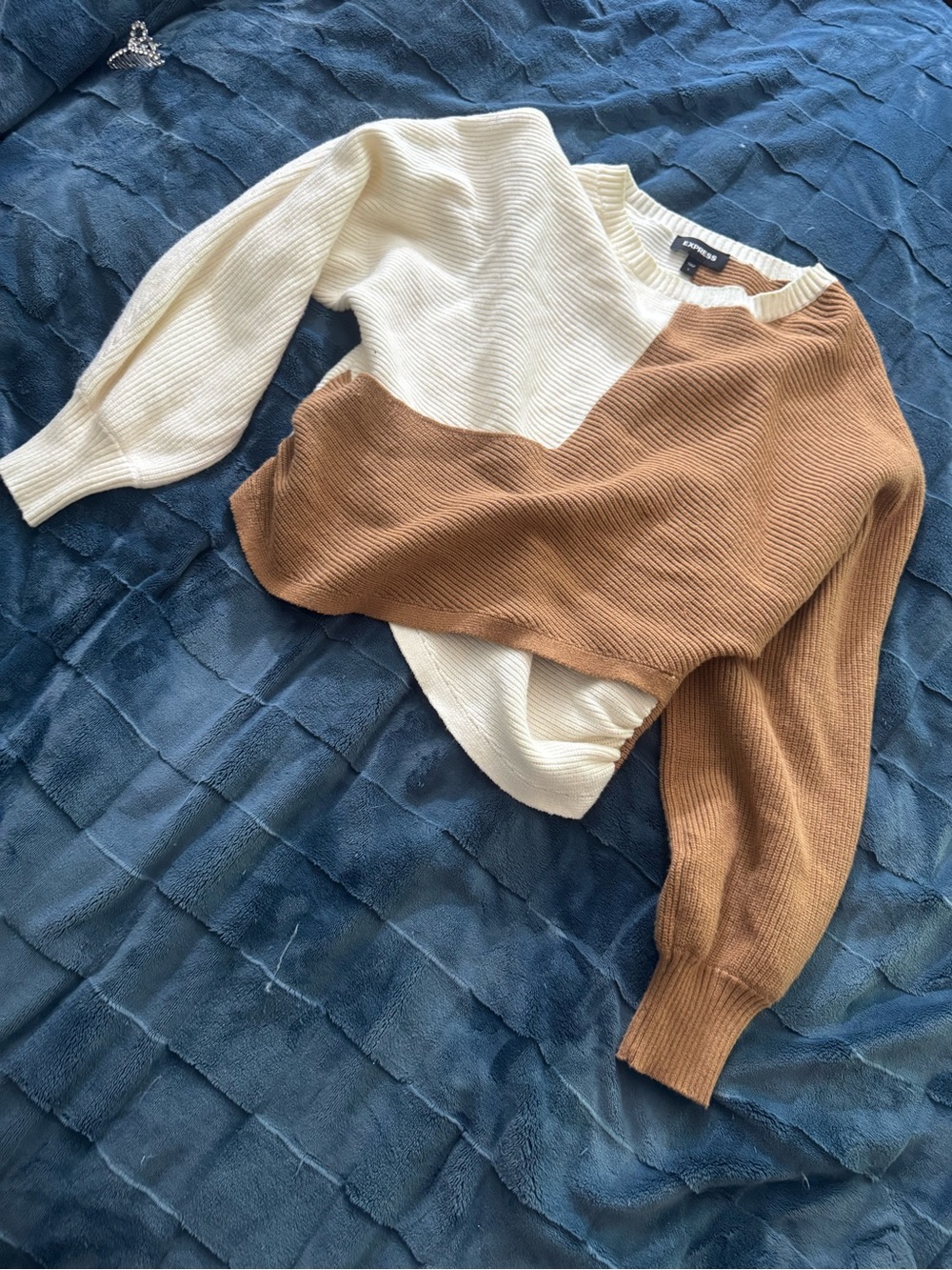 Express Two-Tone Crewneck Sweater in Cream and Brown
